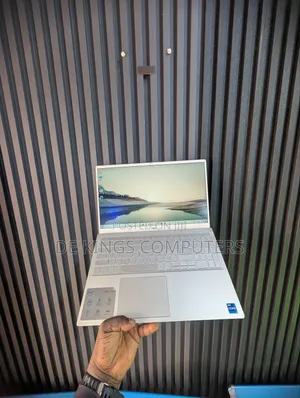 Laptop Dell 8GB Intel Core i7 SSD 256GB