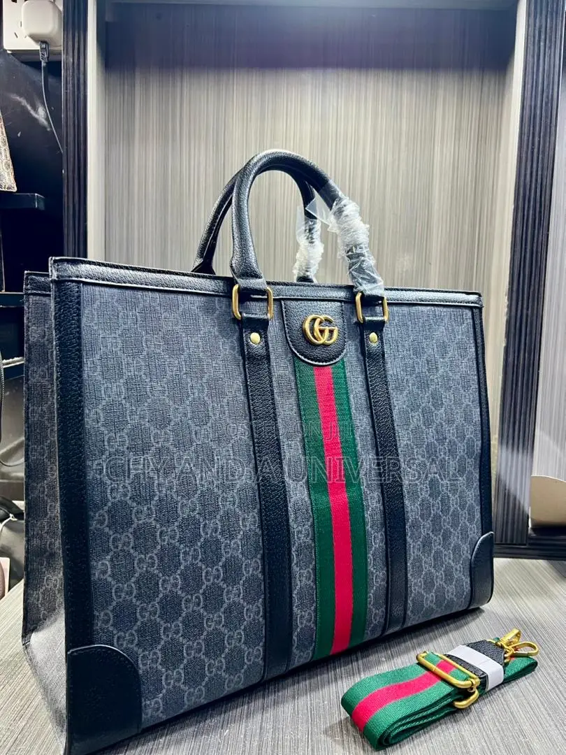 Single Gucci Handbag With Strap