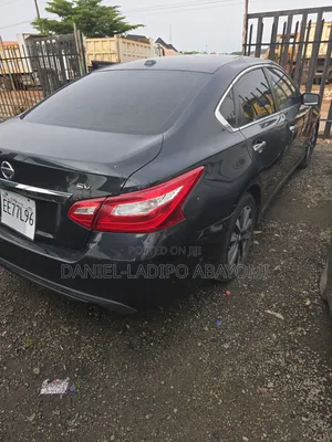 Nissan Altima 2017 Blue