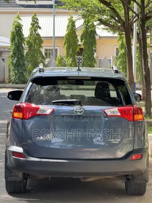 Toyota RAV4 Limited 4dr SUV AWD (2.5L 4cyl 6A) 2014 Blue