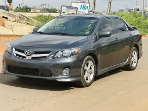 Toyota Corolla S 4dr Sedan (1.8L 4cyl 4A) 2011 Gray
