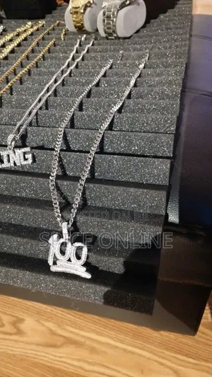 Xvip Luxury VVS Moissanite Emoji Diamond Pendant on Necklace