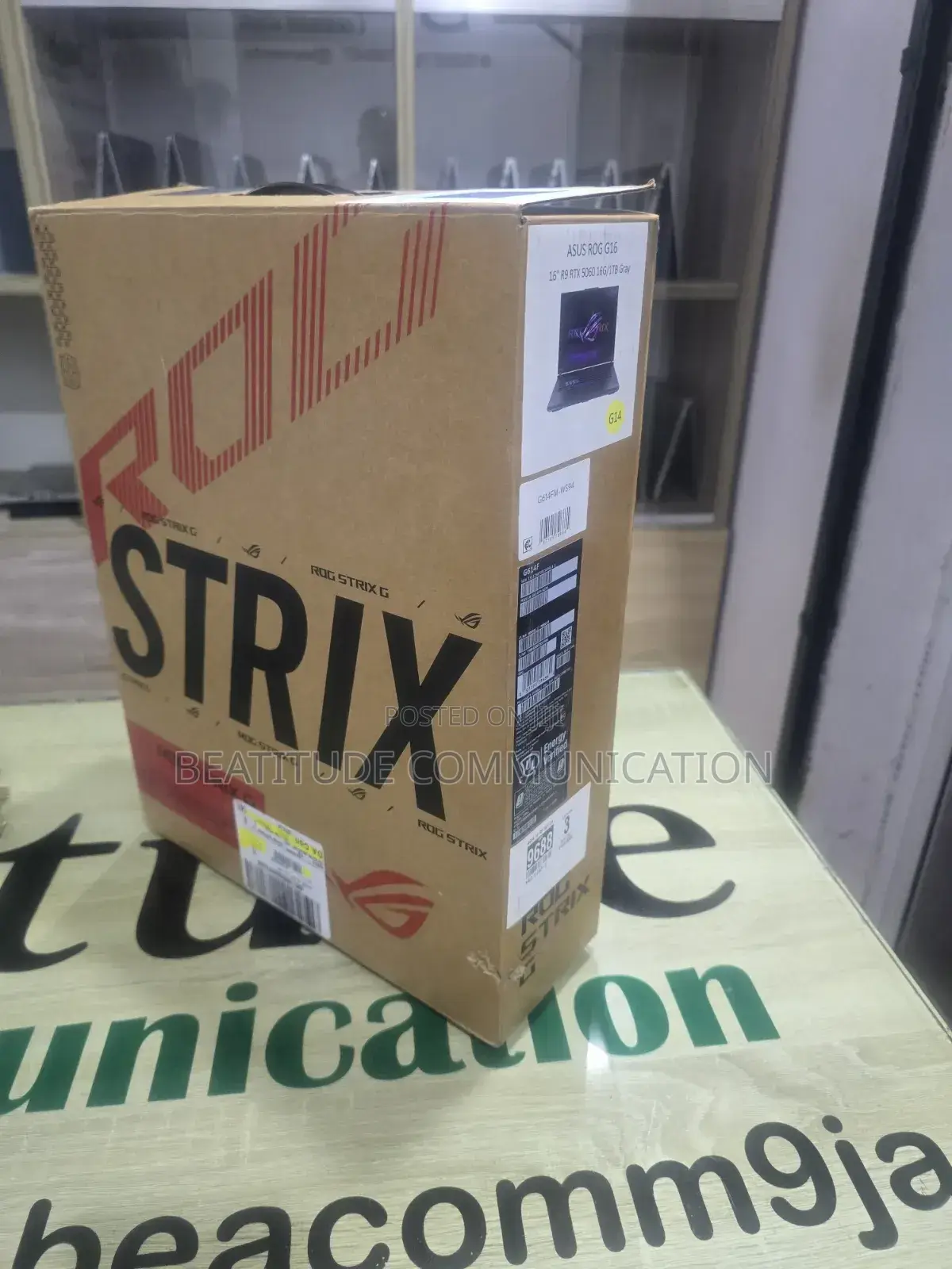 Laptop Asus ROG Strix G16 G614 16GB AMD Ryzen 9 SSD 1T