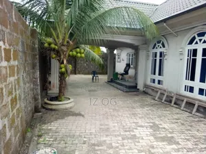 6bdrm Bungalow in Etche Lga, Rumuokoro for sale