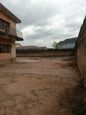 3bdrm Block of Flats in New Oko Oba Ifako for sale