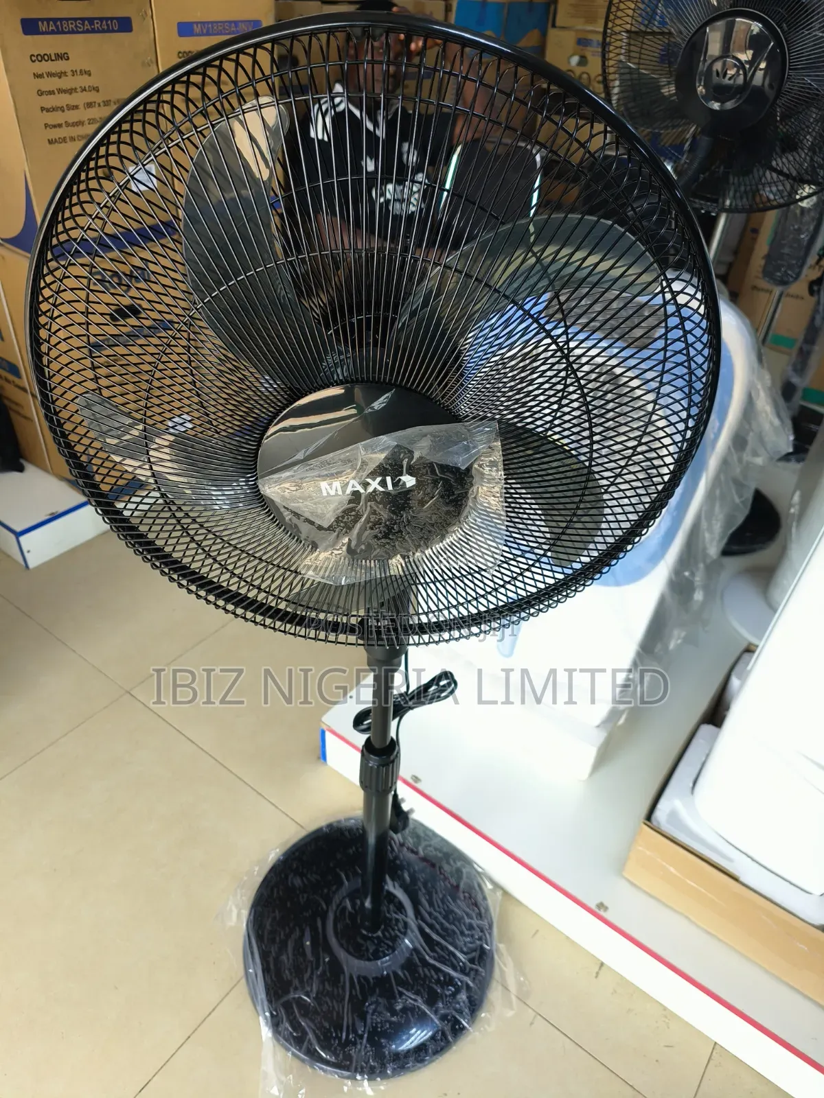 Maxi 16" Non-Rechargeable Fan