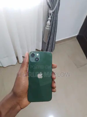Apple iPhone 13 128 GB Green