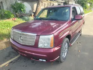 Cadillac Escalade 2004 Red