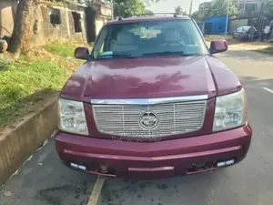 Cadillac Escalade 2004 Red