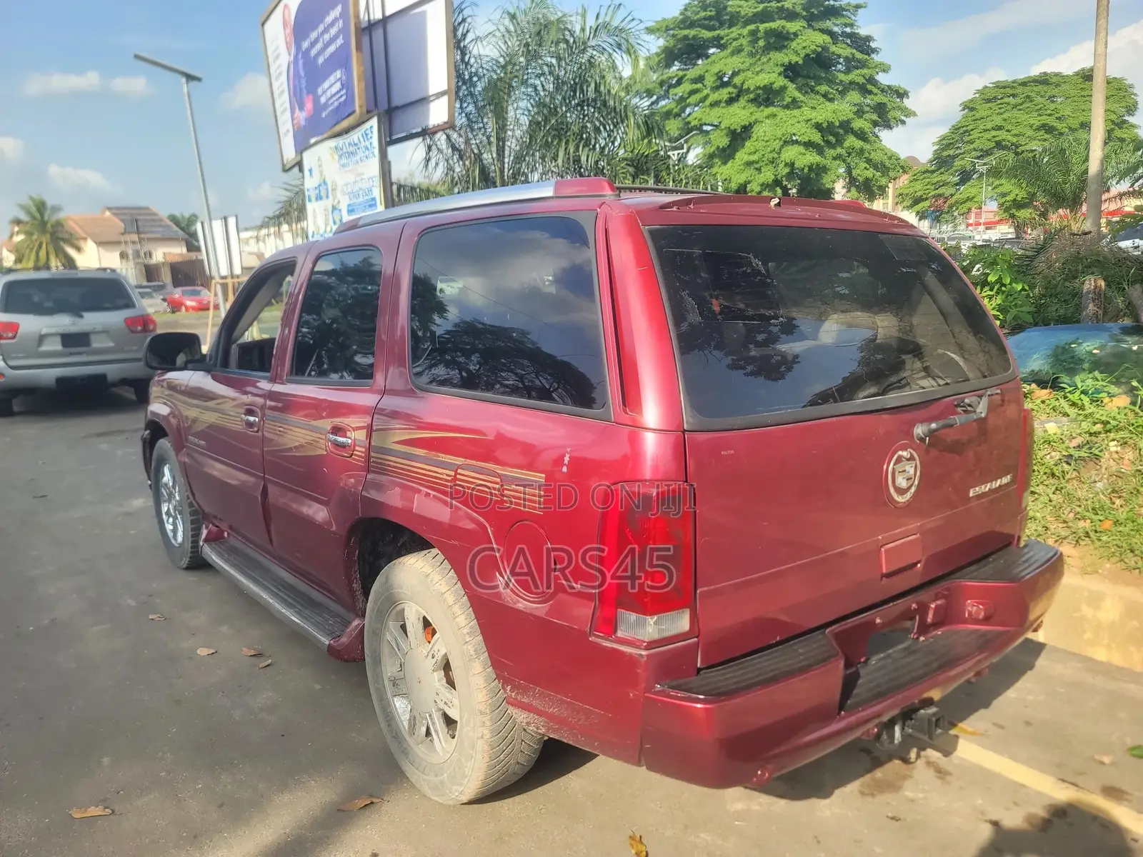 Cadillac Escalade 2004 Red