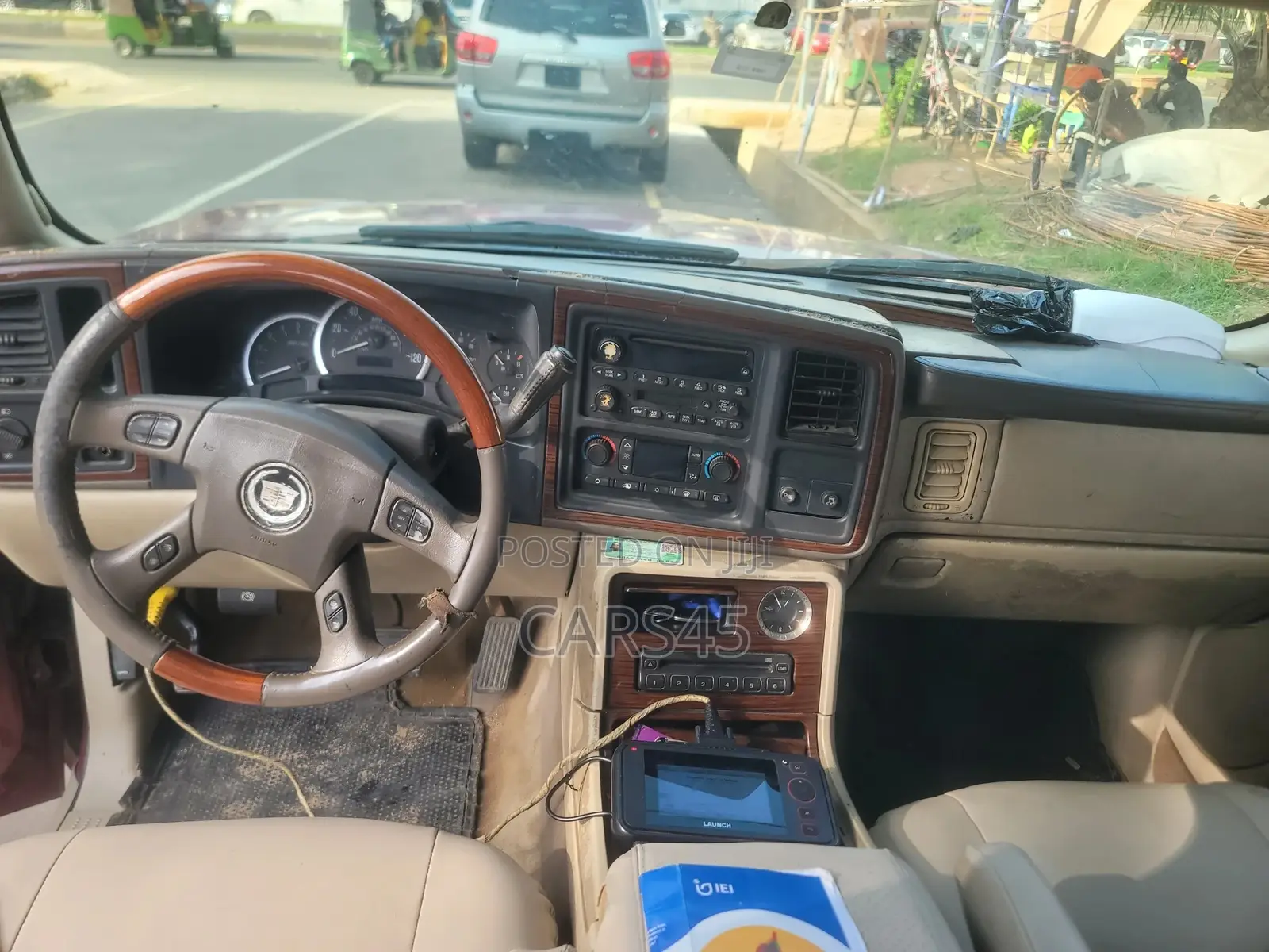 Cadillac Escalade 2004 Red
