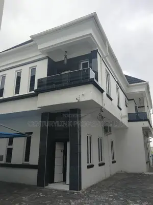 5bdrm Duplex in Chevron Drive, Lekki for sale