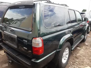 Toyota 4-Runner 2000 Black