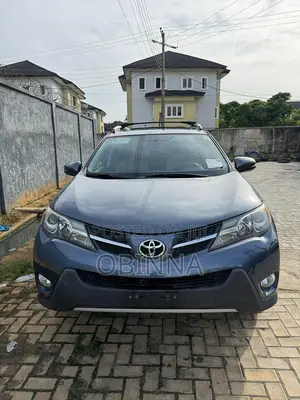 Toyota RAV4 Limited 4dr SUV AWD (2.5L 4cyl 6A) 2014 Gray