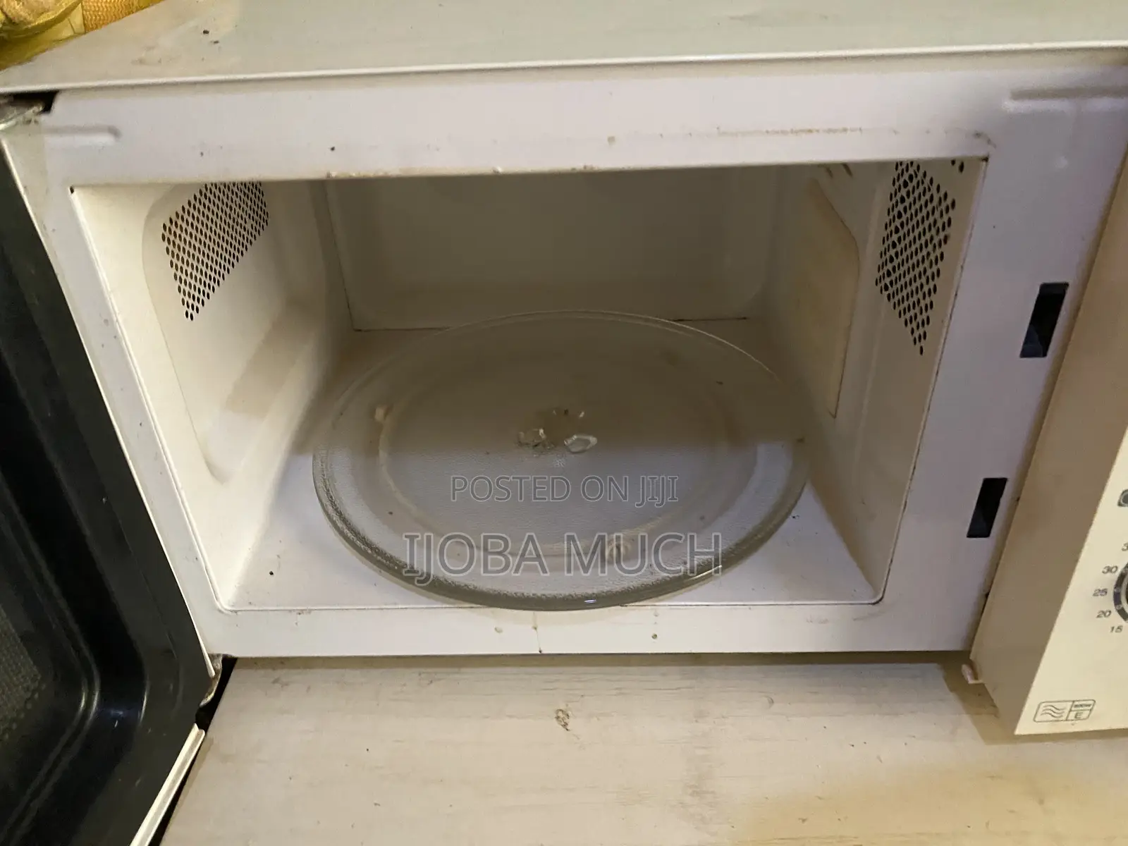 Microwave Oven