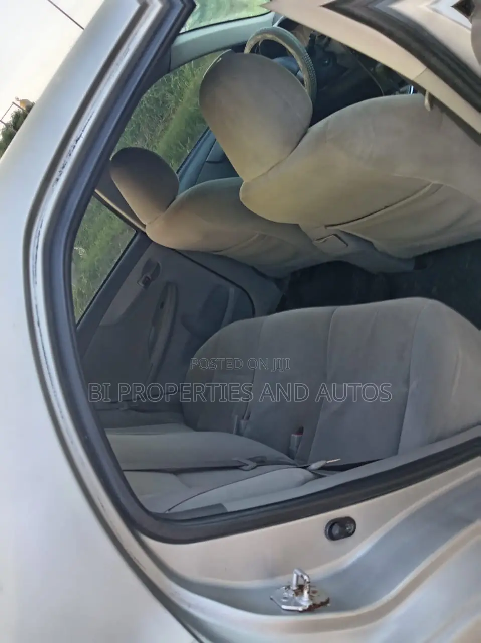 Toyota Corolla 2010 Silver