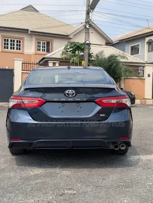 Toyota Camry 2020 Blue