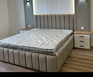 Classic Upholstered Bedframe