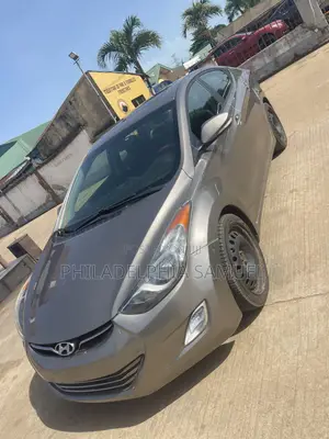 Hyundai Elantra 2014 Silver