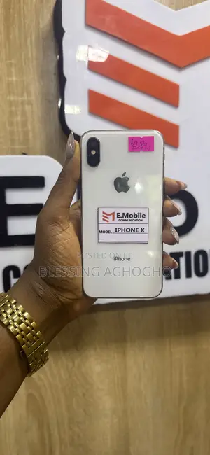 Apple iPhone X 64 GB White
