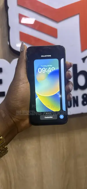 Apple iPhone X 64 GB White