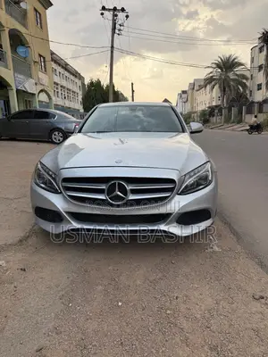 Mercedes-Benz C300 2016 Silver