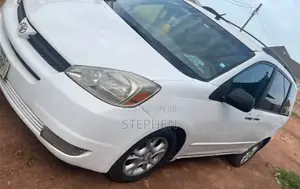 Toyota Sienna 2006 White