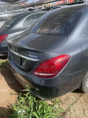 Mercedes-Benz C300 2015 Gray
