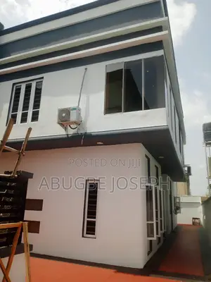 5bdrm Duplex in Marshy Hill Estate for sale