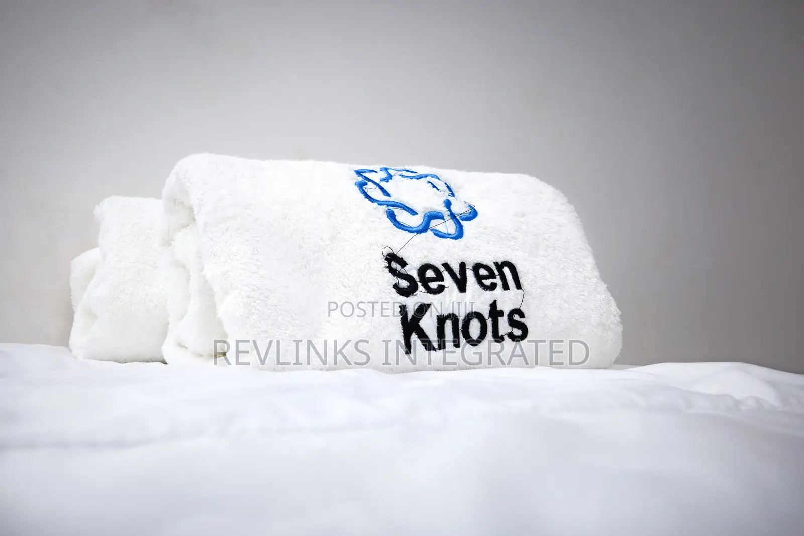 Exclusive 7knots Boutique Hotel