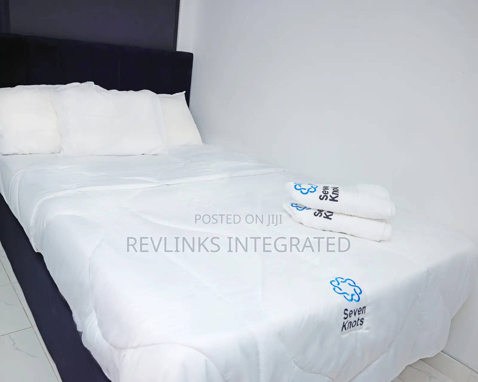 Exclusive 7knots Boutique Hotel