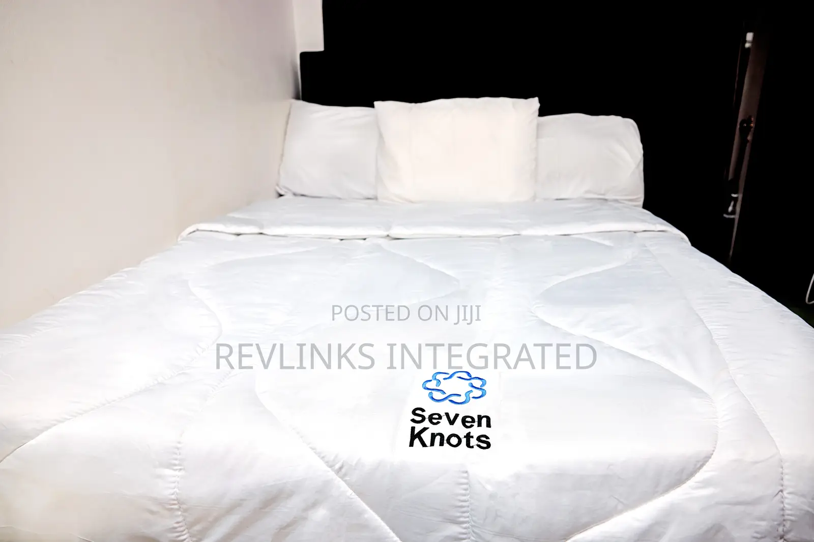 Exclusive 7knots Boutique Hotel