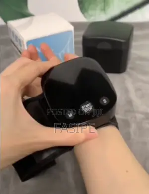 *Rechargeable Wrist Bp Monitor With Voice