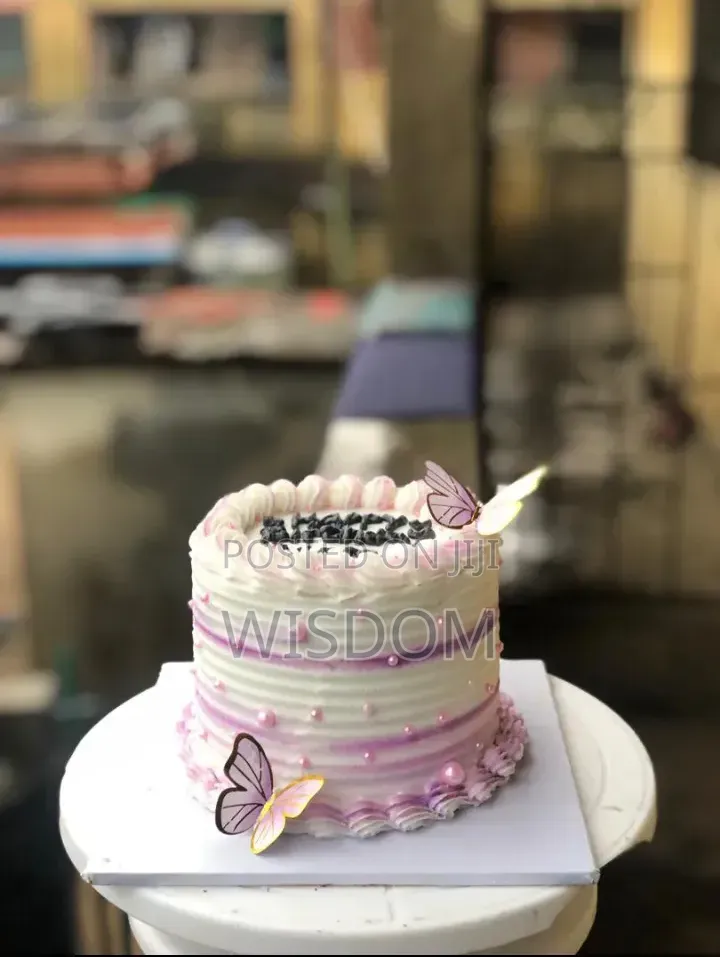 Cakes N Pastries