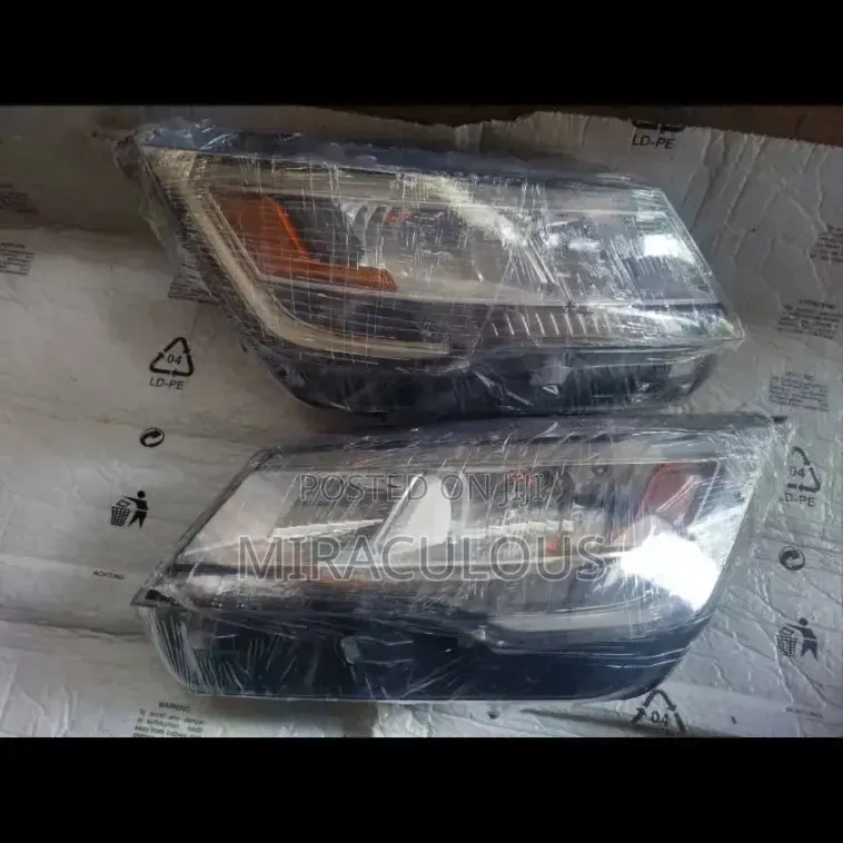 Headlight Ford Explorer 2018 Model Set