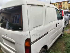 Daihatsu Hijet 2001 White