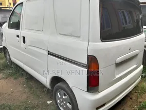 Daihatsu Hijet 2001 White