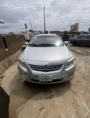 Toyota Corolla 2009 Silver