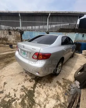 Toyota Corolla 2009 Silver