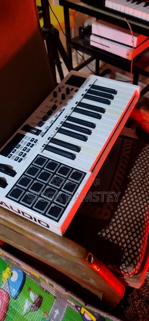 M-Audio Code 25