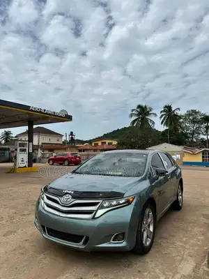 Toyota Venza XLE 2010 Green