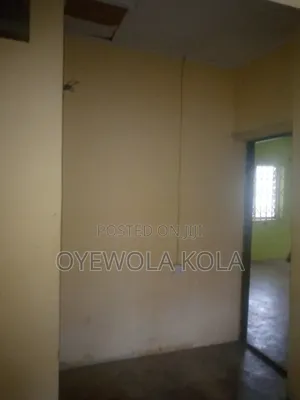 1bdrm Room & Parlour in Egan for rent