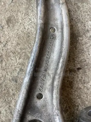 Set of Front Lower Arm/Control Arm Cla, Gla 2010- 2018 (W246)