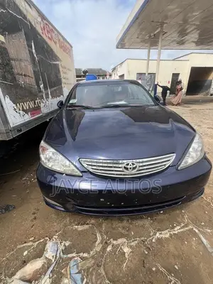Toyota Camry 2004 Blue