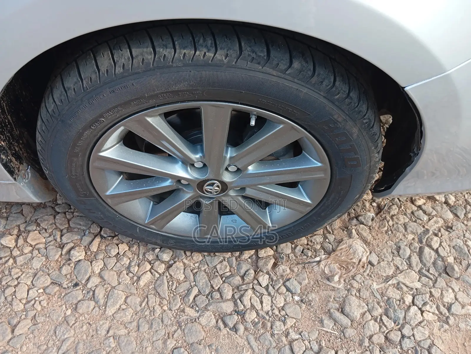 Toyota Camry 2012 Silver