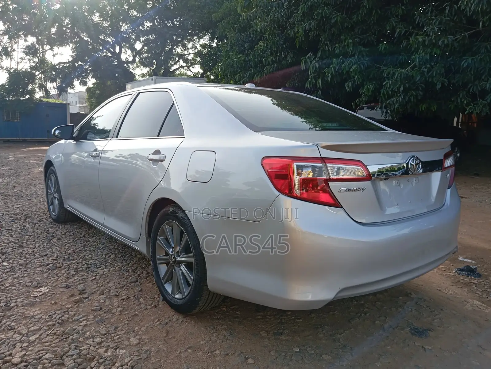 Toyota Camry 2012 Silver