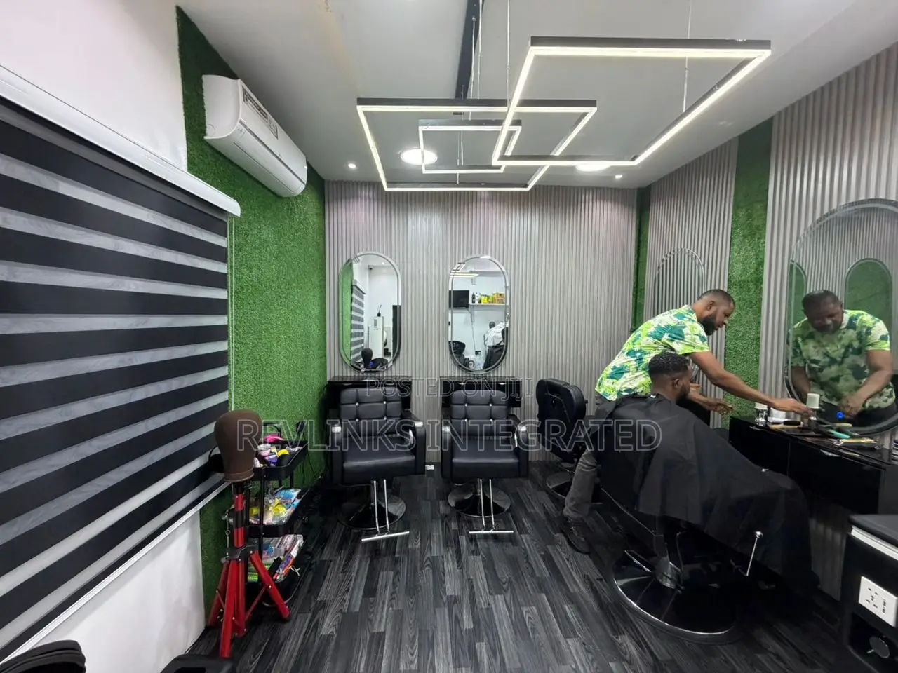 Latete Unisex Salon