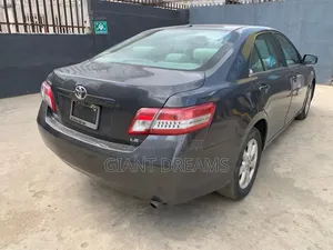 Toyota Camry 2010 Gray