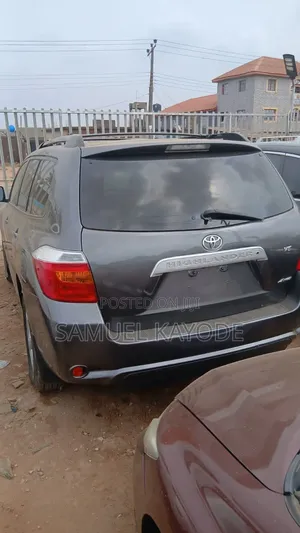 Toyota Highlander Sport 2010 Gray