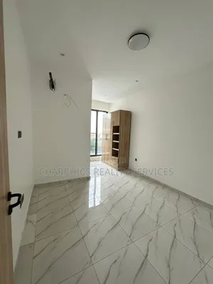 2bdrm Apartment in Lekki Phase 2 for rent